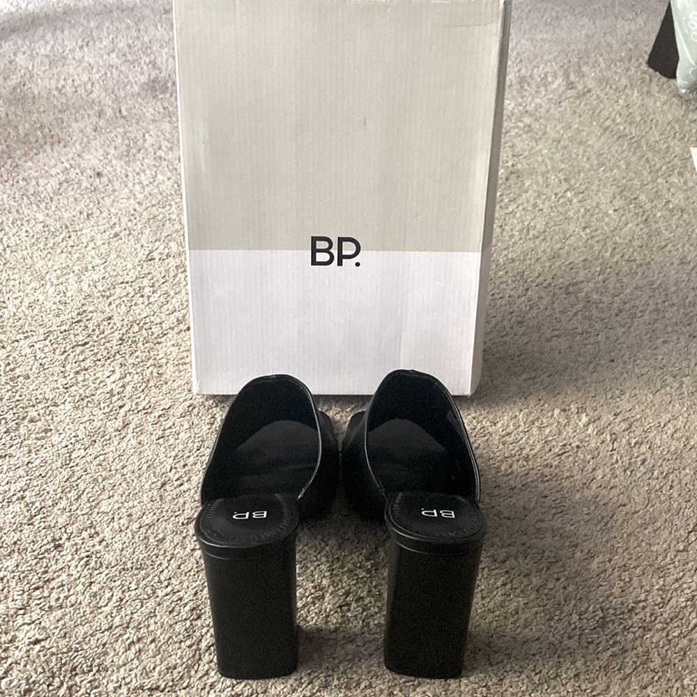 BP mules, worn twice - Picture 3 of 10